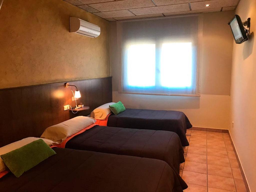 Hotel Familiar Бага Экстерьер фото